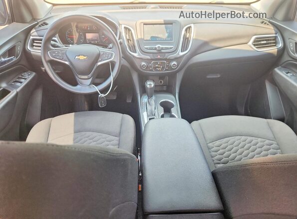 3GNAXJEV7JS576177 2018 CHEVROLET EQUINOX Gray Widok deski rozdzielczej