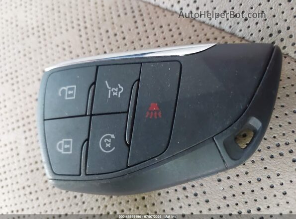 3GNAXKEG2SL275903 2025 CHEVROLET EQUINOX Red Dashboard view