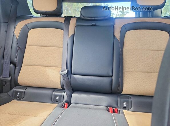 3GNAXKEG3SL136458 2025 CHEVROLET EQUINOX Green Հետևի նստատեղերի տեսք