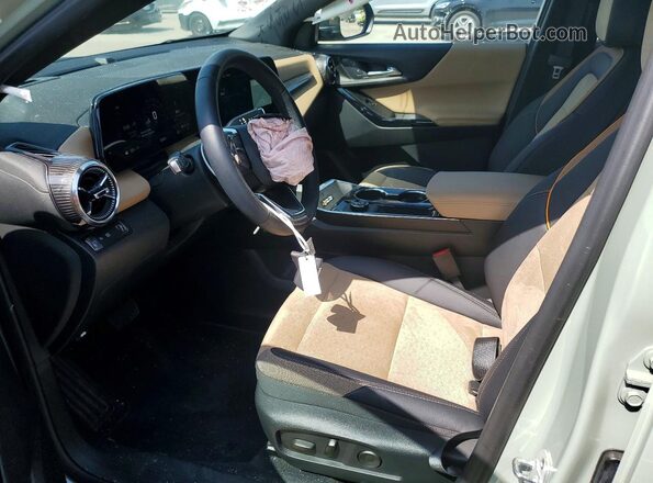 3GNAXKEG7TL237102 2026 CHEVROLET EQUINOX Green Widok wnętrza z przodu