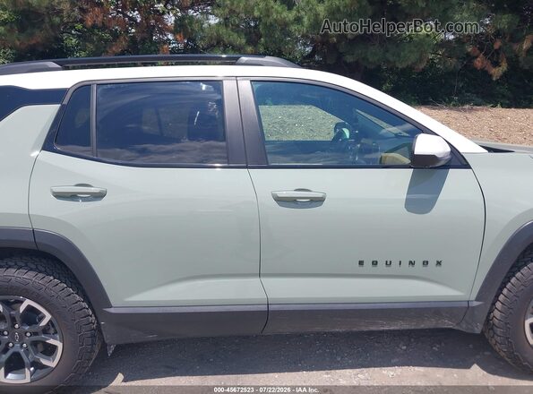 3GNAXKEG8SL257602 2025 CHEVROLET EQUINOX Tan Вид задньої частини салону
