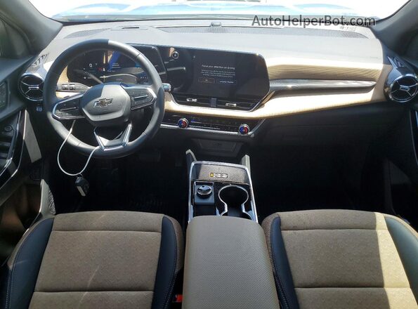 3GNAXKEG8TL111444 2026 CHEVROLET EQUINOX Blue Vista del salpicadero