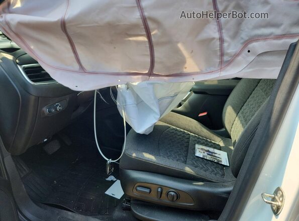 3GNAXKEG9PS122674 2023 CHEVROLET EQUINOX White Front interior view
