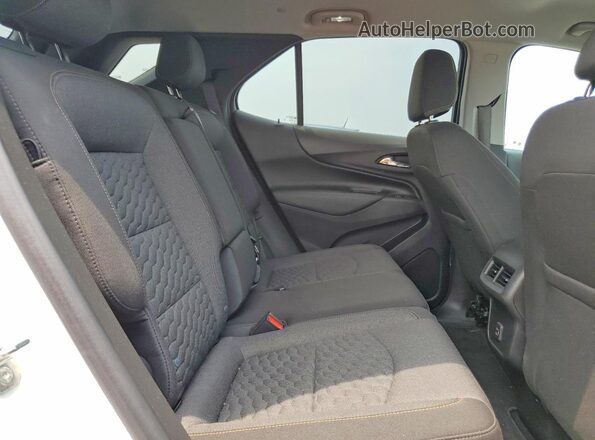 3GNAXKEV1MS165366 2021 CHEVROLET EQUINOX White Widok wnętrza z tyłu