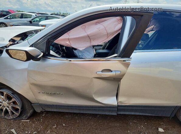 3GNAXKEV4MS132815 2021 CHEVROLET EQUINOX Серебряный Вид салона спереди