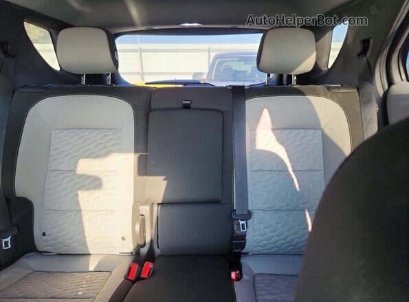 3GNAXKEV9KS586054 2019 CHEVROLET EQUINOX Red Widok tylnych siedzeń