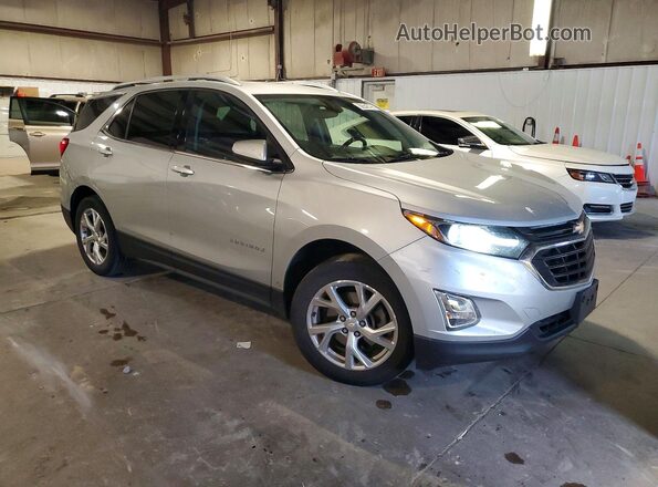 3GNAXKEX2JL397322 2018 CHEVROLET EQUINOX Серебряный Передняя правая четверть