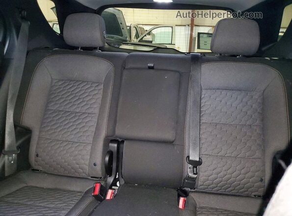 3GNAXKEX2JL397322 2018 CHEVROLET EQUINOX Серебряный Вид задних сидений