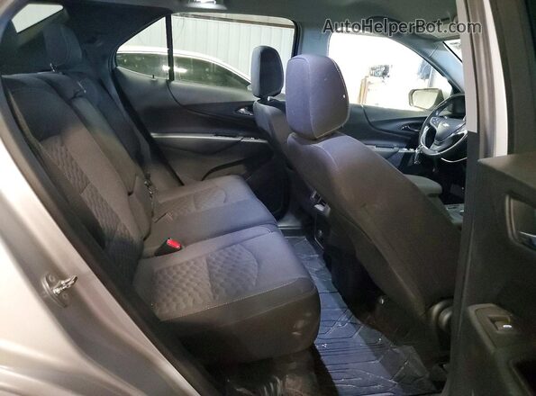 3GNAXKEX2JL397322 2018 CHEVROLET EQUINOX Серебряный Вид задней части салона