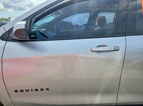 3GNAXMEV0NS121890 2022 CHEVROLET EQUINOX Silver Widok wnętrza z przodu