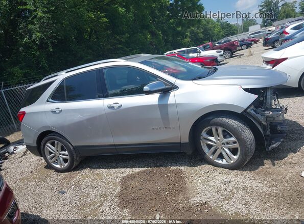 3GNAXMEV9JS555087 2018 CHEVROLET EQUINOX Silver Vista interior trasera
