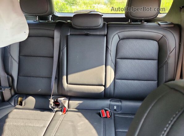 3GNAXPEG0TL355022 2026 CHEVROLET EQUINOX Red Widok tylnych siedzeń