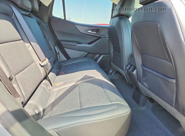 3GNAXPEG1TL456098 2026 CHEVROLET EQUINOX Gray Rear interior view