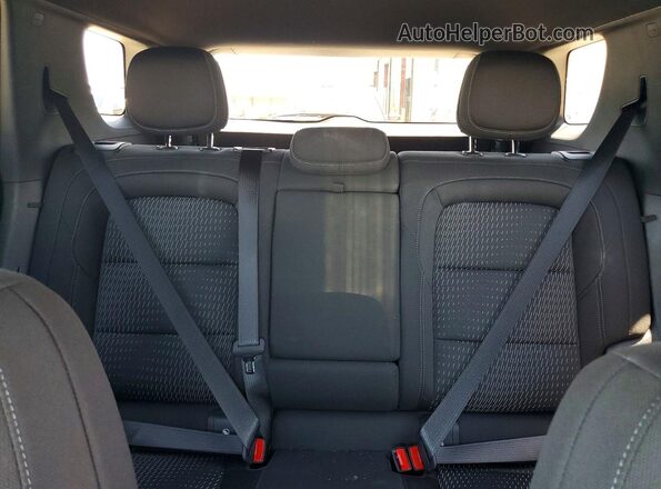 3GNAXPEG1TL461334 2026 CHEVROLET EQUINOX Silver Widok tylnych siedzeń