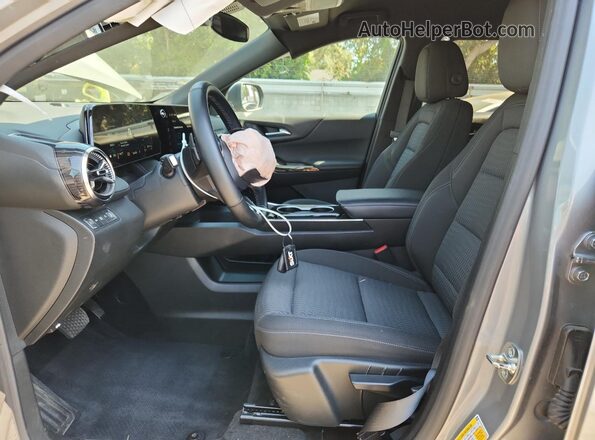 3GNAXPEG2SL324045 2025 CHEVROLET EQUINOX Серебряный 
