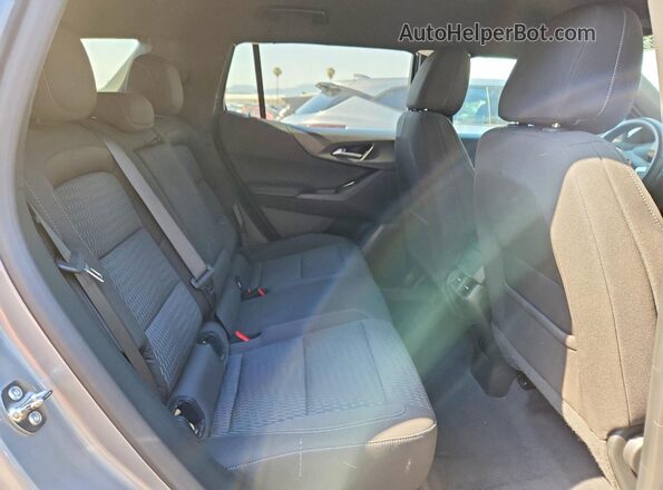 3GNAXPEG2SL324045 2025 CHEVROLET EQUINOX Серебряный Вид задней части салона
