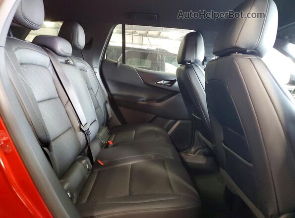 3GNAXPEG2TL235996 2026 CHEVROLET EQUINOX Красный Вид задней части салона