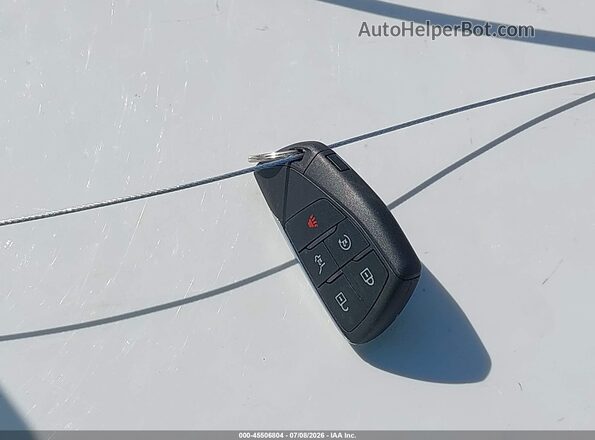 3GNAXPEG3TL289355 2026 CHEVROLET EQUINOX Red Առջևի վահանակի տեսք