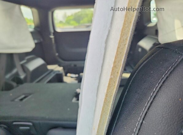 3GNAXPEG5TL185322 2026 CHEVROLET EQUINOX Silver უკანა სავარძლების ხედი