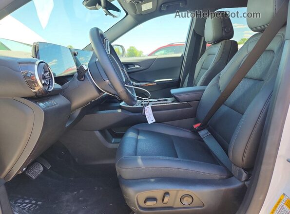 3GNAXPEG5TL416574 2026 CHEVROLET EQUINOX Белый Вид салона спереди