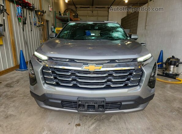 3GNAXPEG6TL323885 2026 CHEVROLET EQUINOX Silver Front view
