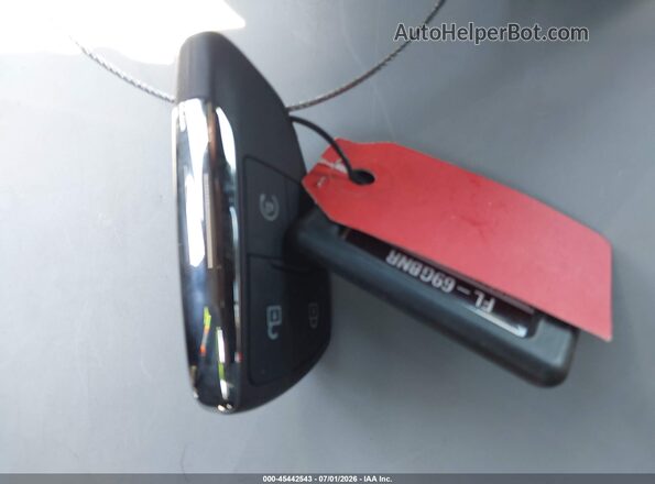 3GNAXPEG9TL461176 2026 CHEVROLET EQUINOX Gray წინა პანელის ხედი