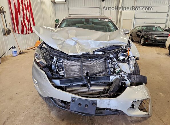 3GNAXPEX8LS562876 2020 CHEVROLET EQUINOX Серебряный Вид спереди