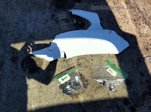 3GNAXREV6JS592966 2018 CHEVROLET EQUINOX White VIN sticker view