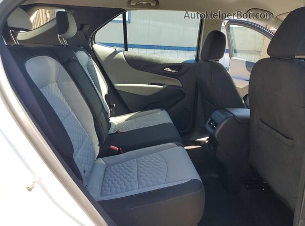 3GNAXREV6JS592966 2018 CHEVROLET EQUINOX White Rear interior view