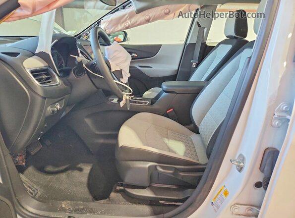 3GNAXSEG3PL238642 2023 CHEVROLET EQUINOX Белый Вид салона спереди