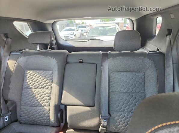 3GNAXSEV5JS590245 2018 CHEVROLET EQUINOX Silver Հետևի նստատեղերի տեսք