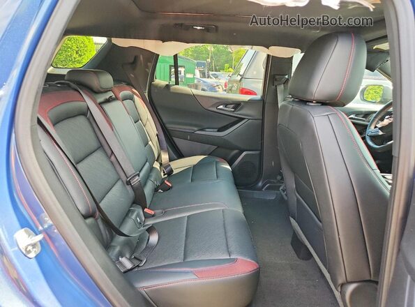 3GNAXTEG1TL172978 2026 CHEVROLET EQUINOX Blue Вид задньої частини салону