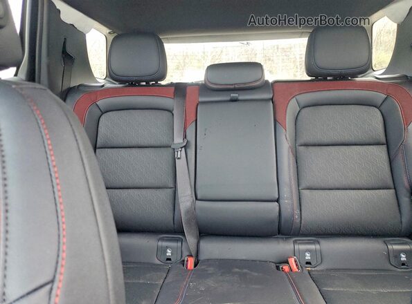 3GNAXTEG2TL211724 2026 CHEVROLET EQUINOX White Rear seats view