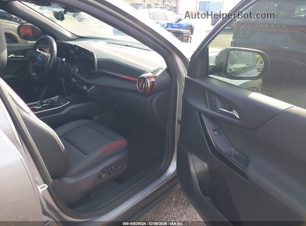 3GNAXTEG3TL232713 2026 CHEVROLET EQUINOX Silver Սալոնի դիմացի տեսք