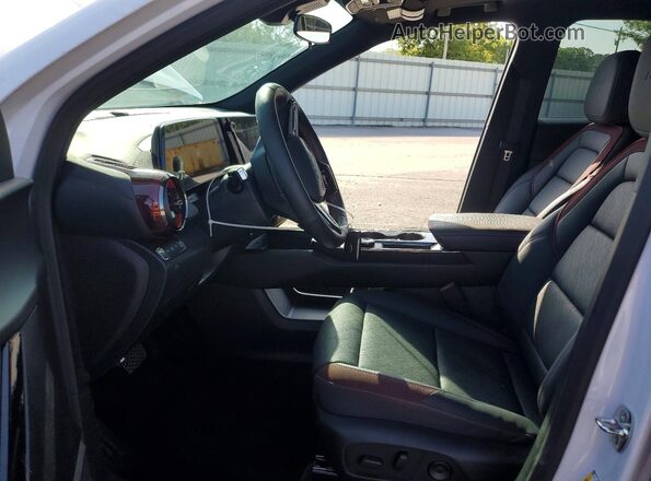 3GNAXTEG4TL235703 2026 CHEVROLET EQUINOX Белый Вид салона спереди