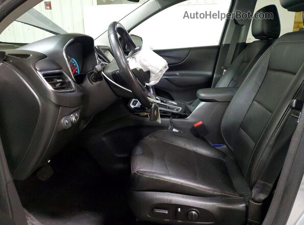 3GNAXUEV8MS101076 2021 CHEVROLET EQUINOX Silver Front interior view