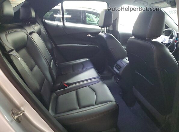 3GNAXUEV8MS101076 2021 CHEVROLET EQUINOX Silver Rear seats view