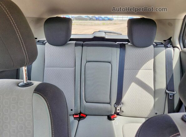 3GNCJKSB0GL275487 2016 CHEVROLET TRAX Gray Rear seats view