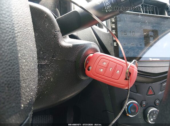 3GNCJKSB2GL257198 2016 CHEVROLET TRAX Red Вид панелі приладів