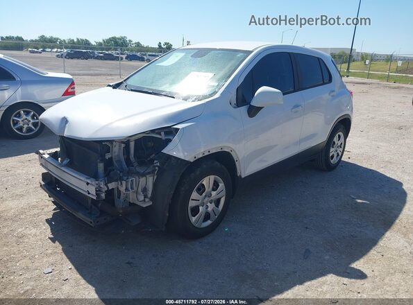 3GNCJKSB2JL217193 2018 CHEVROLET TRAX Белый Передняя левая четверть