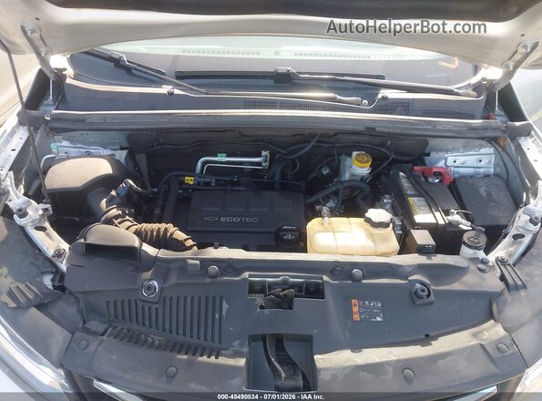3GNCJKSB5LL202190 2020 CHEVROLET TRAX Серебряный Вид сзади