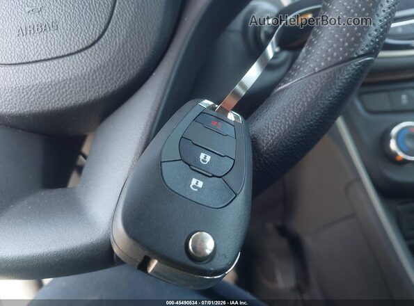 3GNCJKSB5LL202190 2020 CHEVROLET TRAX Серебряный Вид панели приборов