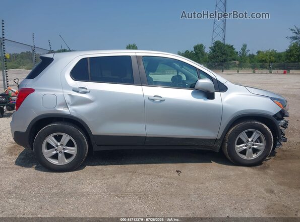 3GNCJKSB5LL209902 2020 CHEVROLET TRAX Silver Vista interior trasera