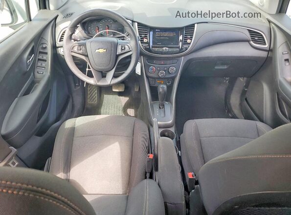 3GNCJKSB6LL318014 2020 CHEVROLET TRAX Silver Вид панелі приладів