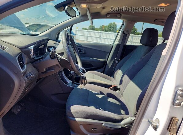 3GNCJKSB7LL121157 2020 CHEVROLET TRAX White Вид салону спереду
