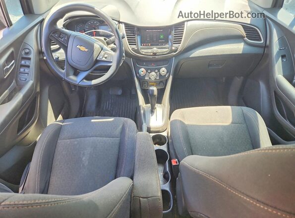3GNCJKSB7LL295990 2020 CHEVROLET TRAX Черный Вид панели приборов