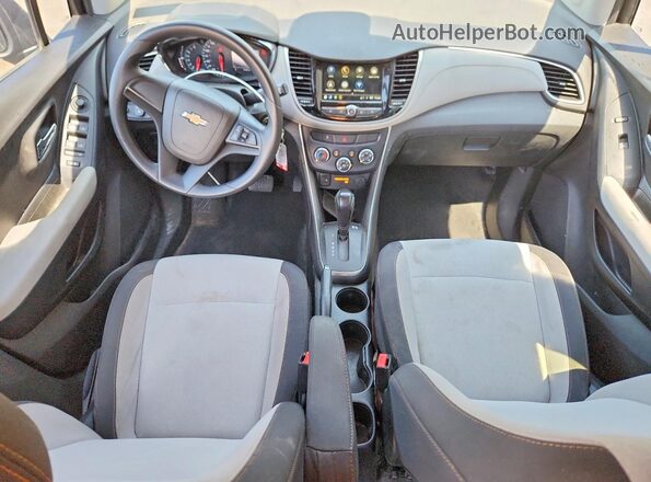 3GNCJKSB8JL374629 2018 CHEVROLET TRAX Black Вид панелі приладів