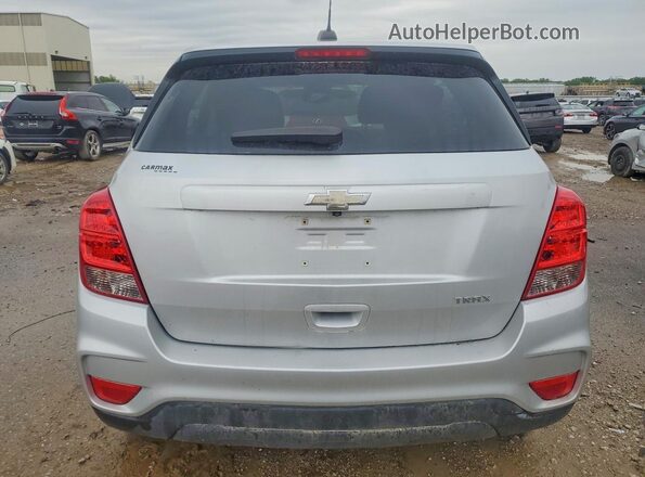 3GNCJKSB8LL341875 2020 CHEVROLET TRAX Silver Rear view