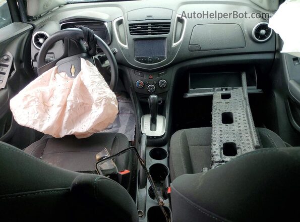 3GNCJKSB9GL271101 2016 CHEVROLET TRAX Gray Widok deski rozdzielczej