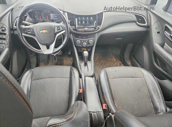 3GNCJLSB0KL163965 2019 CHEVROLET TRAX Silver Dashboard view